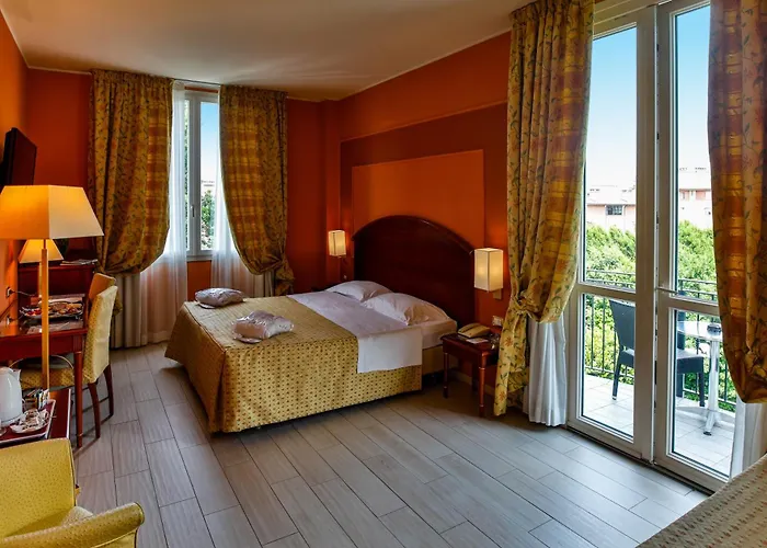 Savoia Regency Hotell 4*