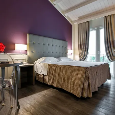 Savoia Regency Hotell