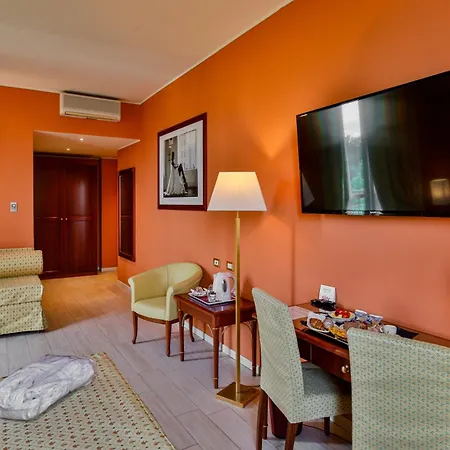 Savoia Regency Hotell 4*