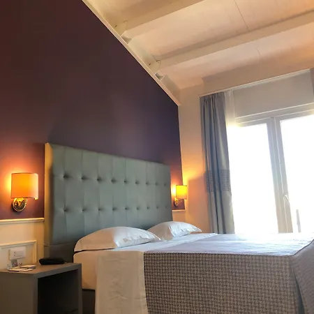 Savoia Regency Hotell