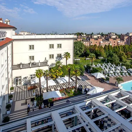 Savoia Regency Hotel