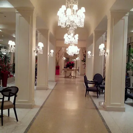Savoia Regency Hotel Bologne