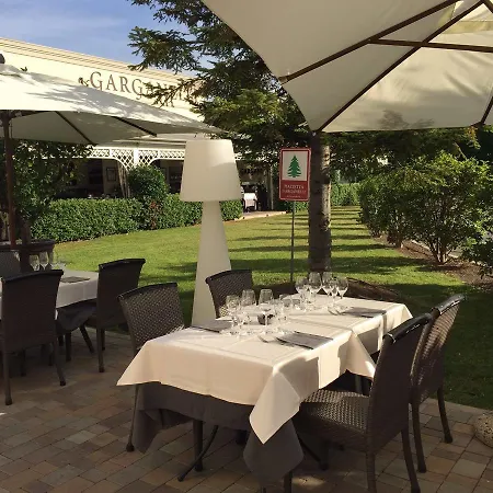 מלון Savoia Regency 4*